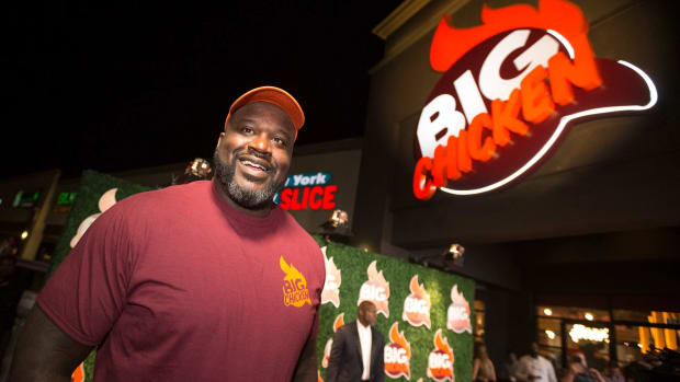 shaq big chicken